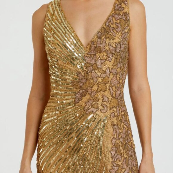 Mac Duggal Gold Beaded Floral Sleeveless Gown - Picture 3 of 4
